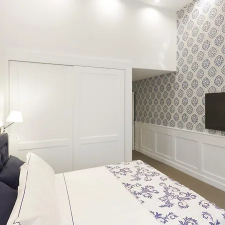 아파트 Carthusia *